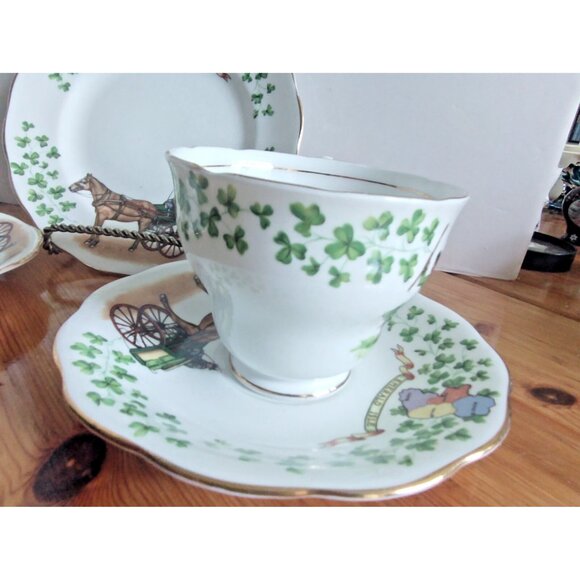 Rare Royal Standard Emerald Isle Two Cups & Saucers & Four Bread Plates 6.5" - Picture 10 of 16